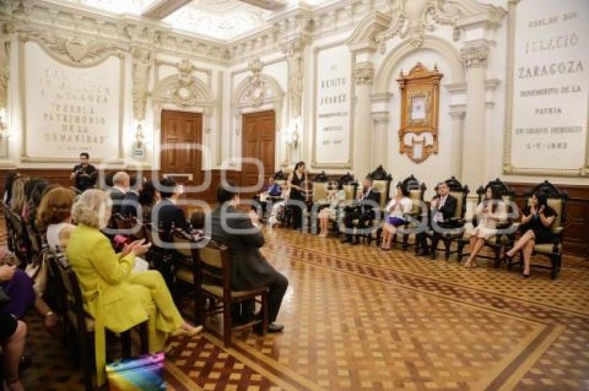 GOBIERNO MUNICIPAL . CÉDULA REAL