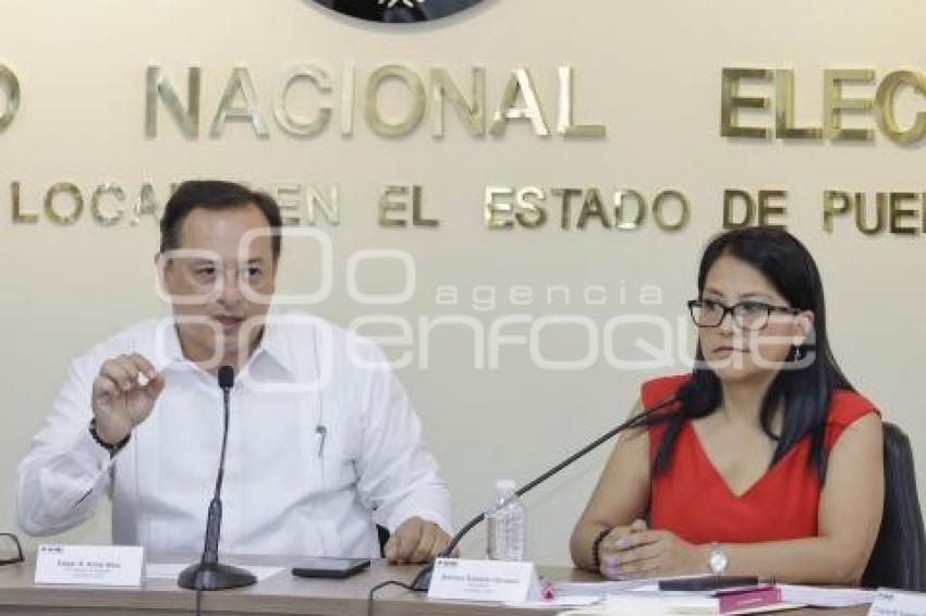 INE . SESIÓN EXTRAORDINARIA