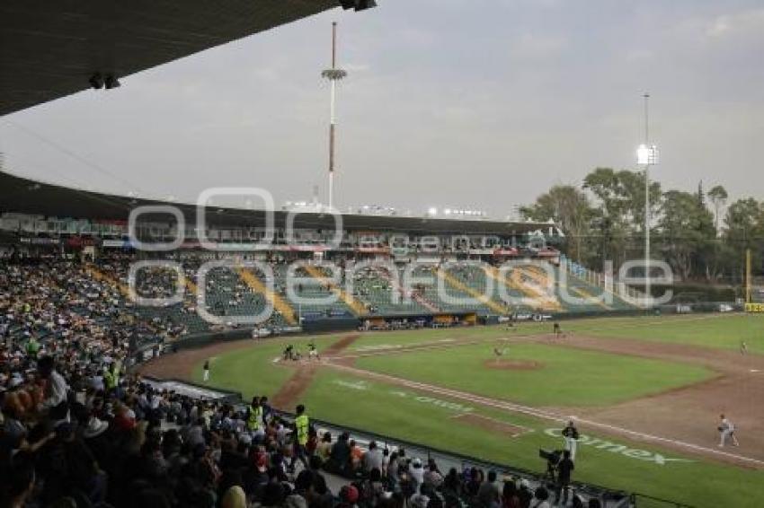 BÉISBOL . PERICOS VS RIELEROS