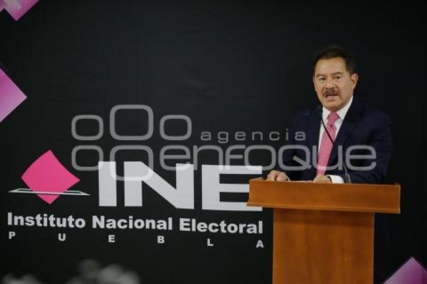 IGNACIO MIER . CONSTANCIA SENADORES