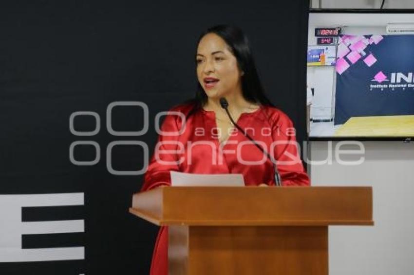 LIZETH SÁNCHEZ . CONSTANCIA SENADORES