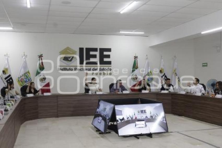 SESIÓN IEE