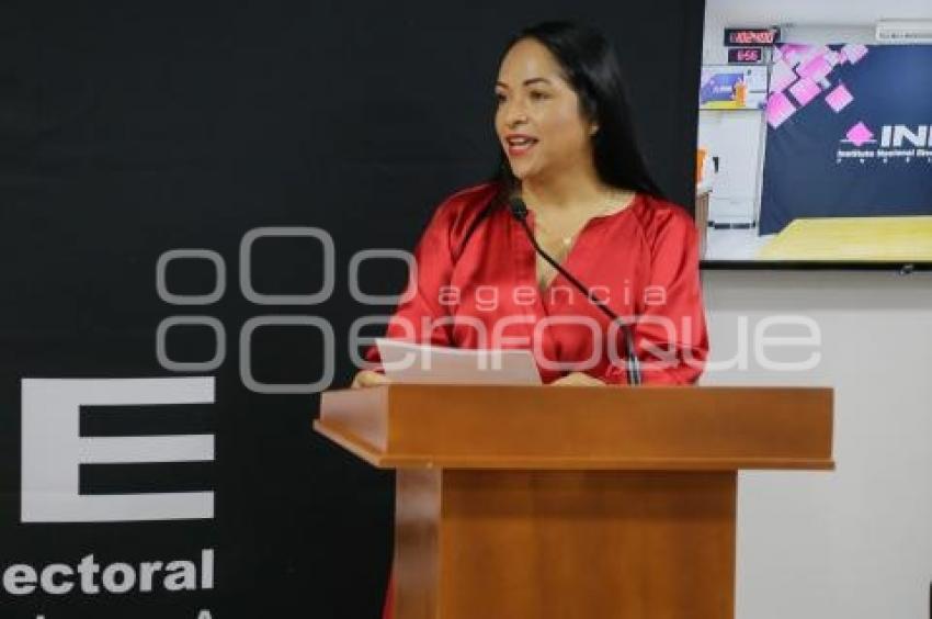 LIZETH SÁNCHEZ . CONSTANCIA SENADORES