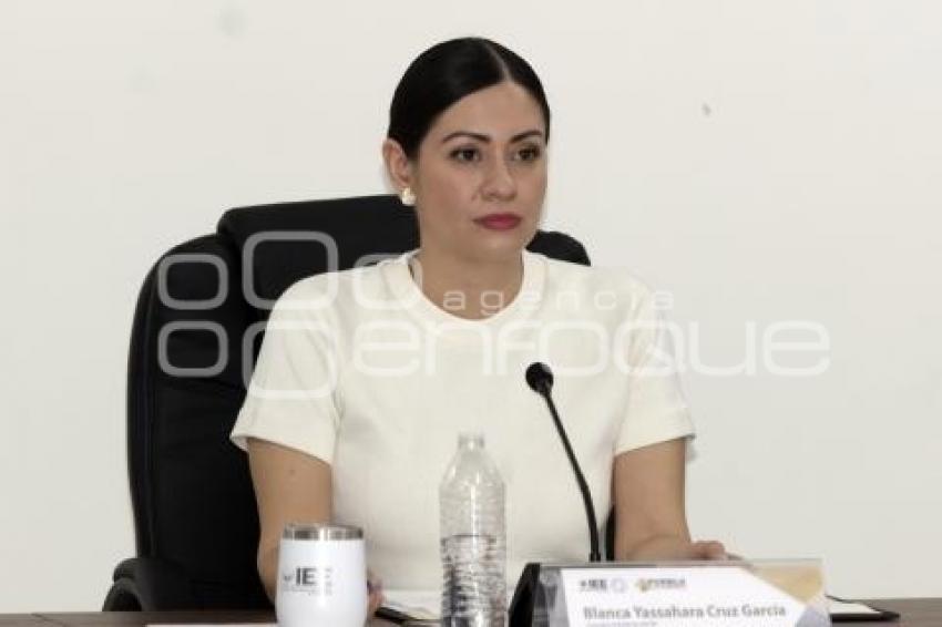 IEE . BLANCA CRUZ GARCÍA