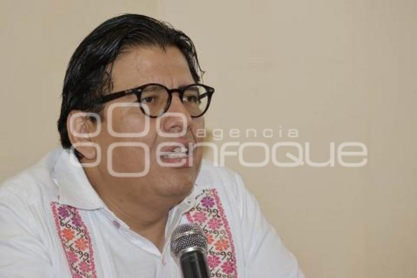 FABIÁN VALDIVIA