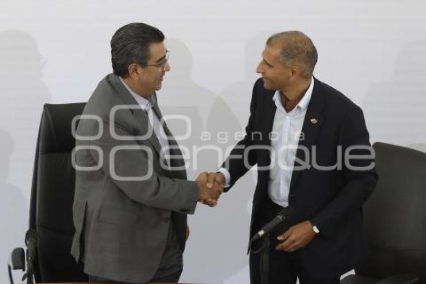 GOBIERNO ESTATAL . AUDI