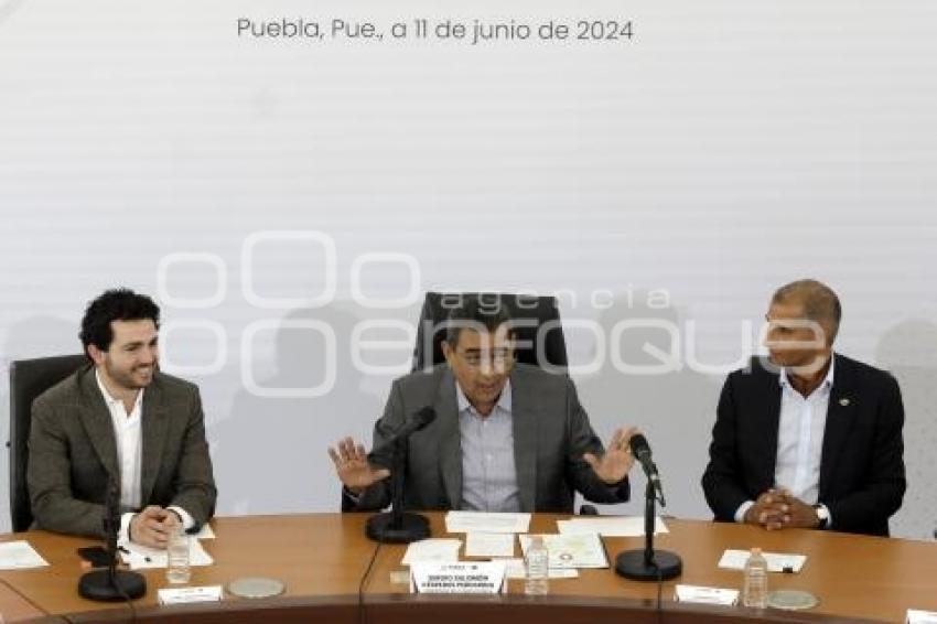 GOBIERNO ESTATAL . AUDI