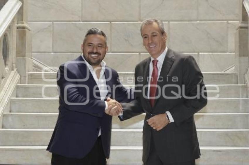 AYUNTAMIENTO . TRANSICIÓN
