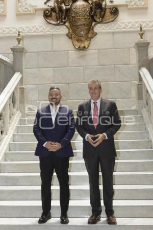 AYUNTAMIENTO . TRANSICIÓN
