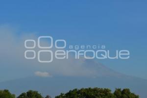 VOLCÁN POPOCATÉPETL . FUMAROLA