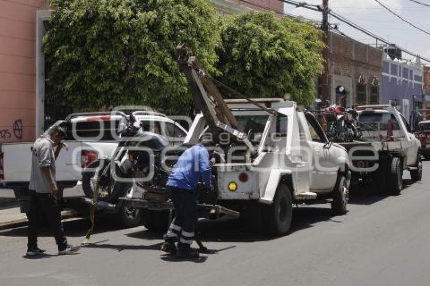11 PONIENTE . ACCIDENTE