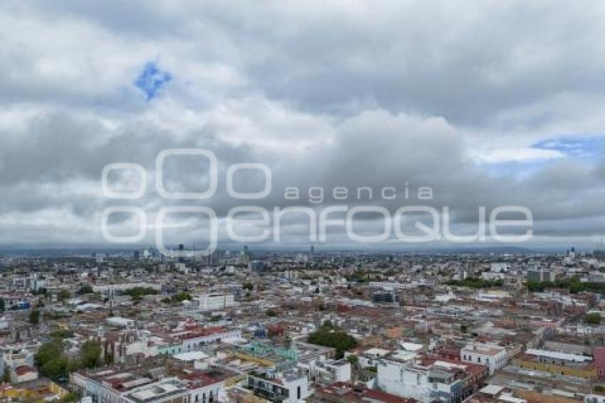CLIMA . LLUVIA