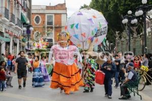 CALENDA . OAXACA EN PUEBLA