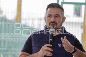 ADÁN DOMÍNGUEZ