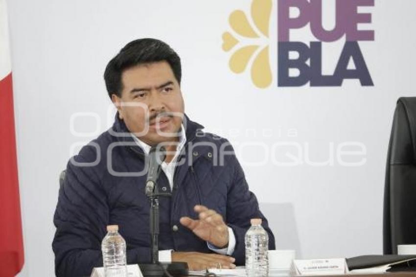 JAVIER AQUINO