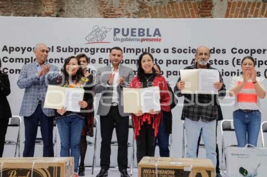 SECRETARÍA DEL TRABAJO . APOYOS