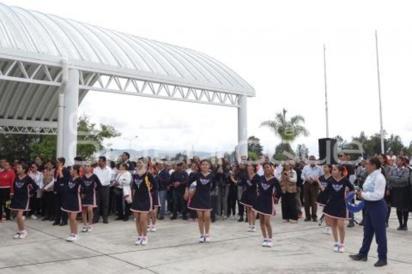 GOBIERNO ESTATAL . TECHADO ESCUELA