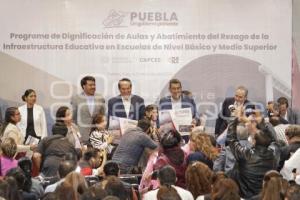 GOBIERNO ESTATAL . DIGNIFICACIÓN DE AULAS