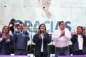 GUADALUPE CUAUTLE . FESTEJO TRIUNFO
