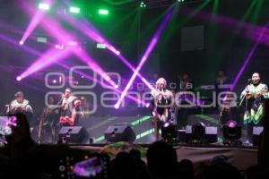 GUADALUPE CUAUTLE . FESTEJO TRIUNFO