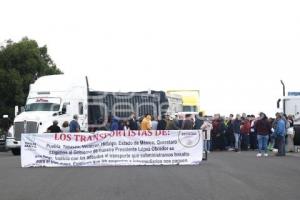 AUTOPISTA . BLOQUEO TRANSPORTISTAS