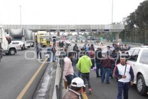 AUTOPISTA . BLOQUEO TRANSPORTISTAS