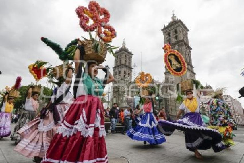 CALENDA . OAXACA EN PUEBLA