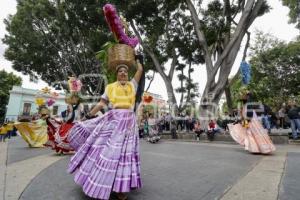 CALENDA . OAXACA EN PUEBLA