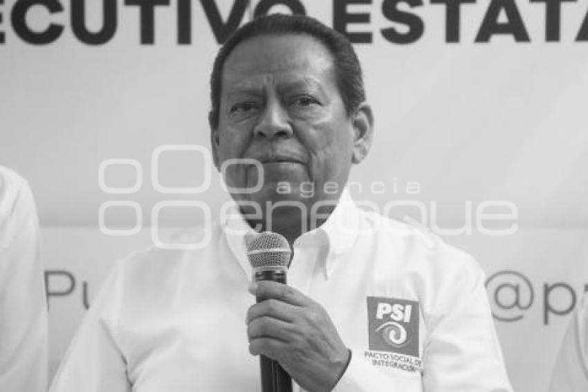 CARLOS NAVARRO