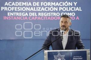 ADÁN DOMÍNGUEZ