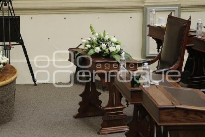 CONGRESO . SESIÓN PÚBLICA