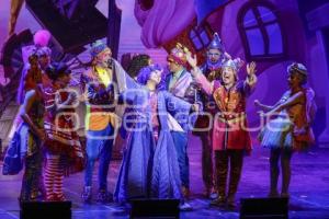 MUSICAL . EL MAGO