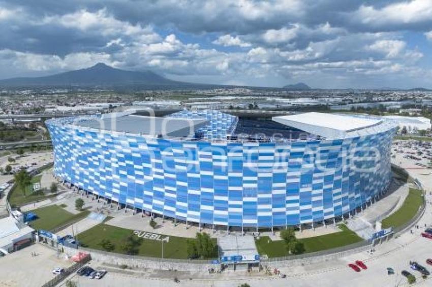 ESTADIO CUAUHTÉMOC