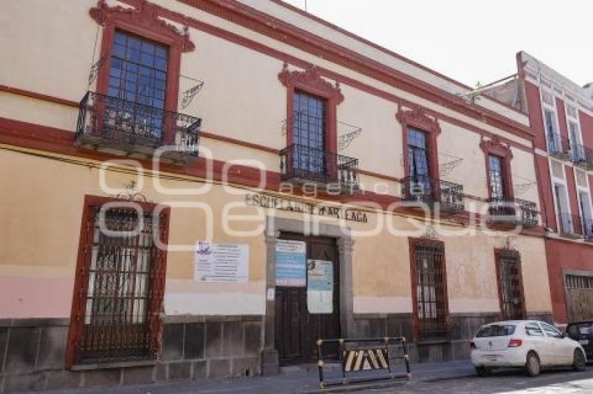 ESCUELAS