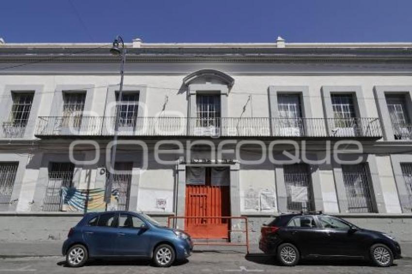 ESCUELAS