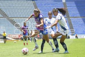 FÚTBOL FEMENIL . PUEBLA VS RAYADAS