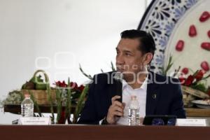 CARLOS AZOMOZA