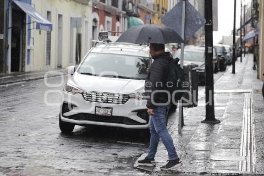 CLIMA . LLUVIA