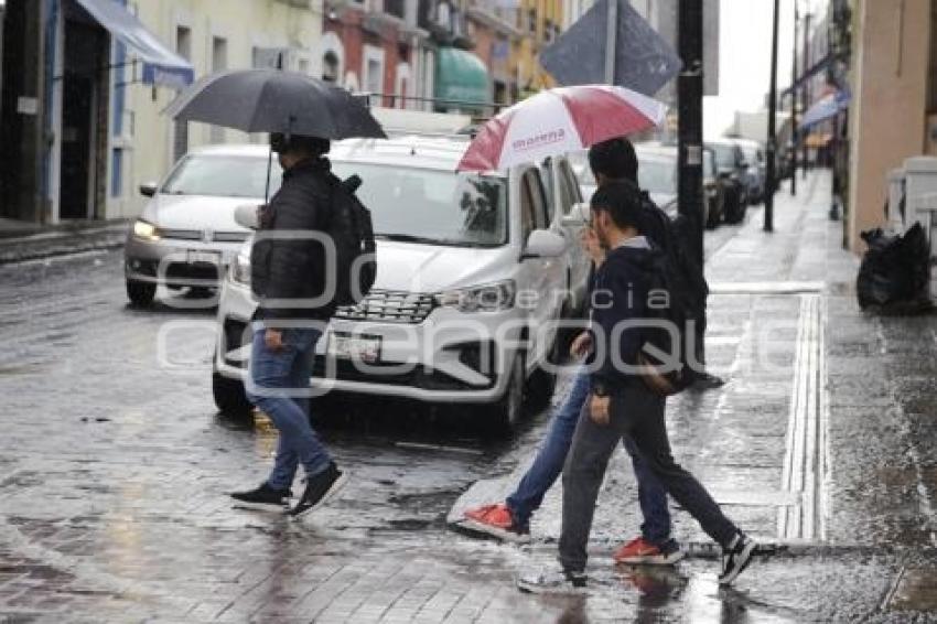 CLIMA . LLUVIA
