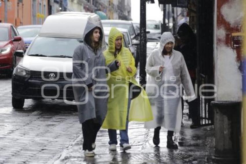 CLIMA . LLUVIA