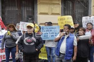 CONGRESO . PROTESTA PIROTECNIA