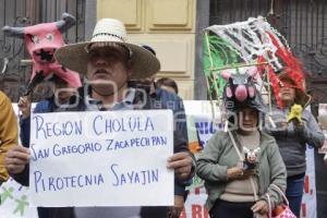 CONGRESO . PROTESTA PIROTECNIA