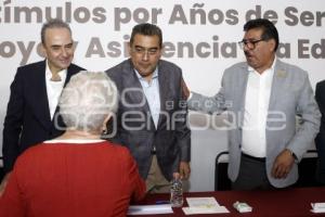 GOBIERNO ESTATAL . ESTÍMULOS A LA EDUCACIÓN