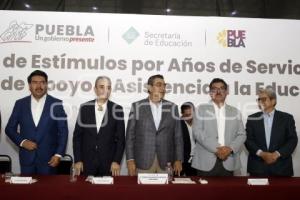 GOBIERNO ESTATAL . ESTÍMULOS A LA EDUCACIÓN