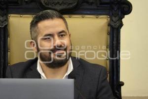 ADÁN DOMÍNGUEZ