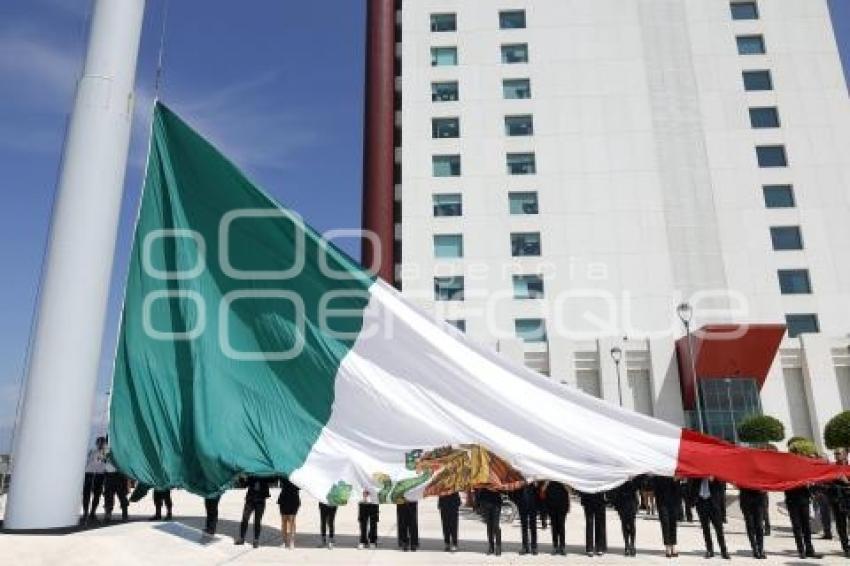 CEREMONIA . DÍA DEL ABOGADO