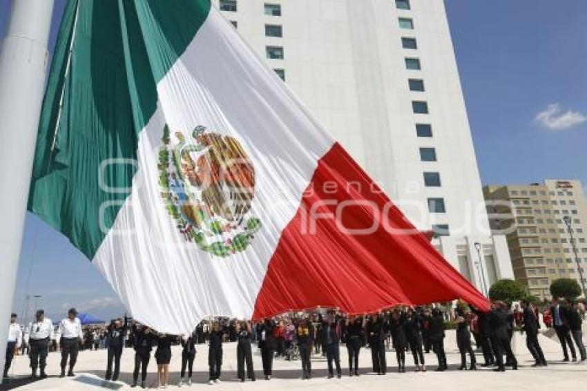 CEREMONIA . DÍA DEL ABOGADO