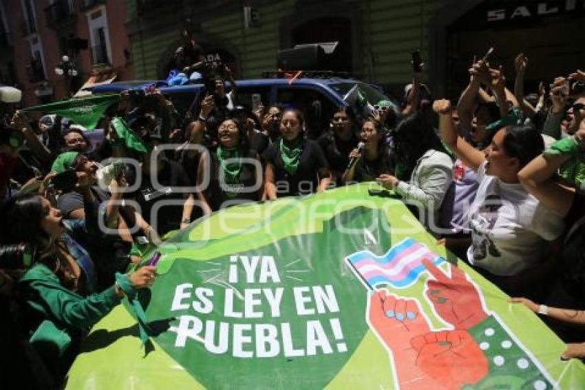 CONGRESO . DESPENALIZACIÓN DEL ABORTO
