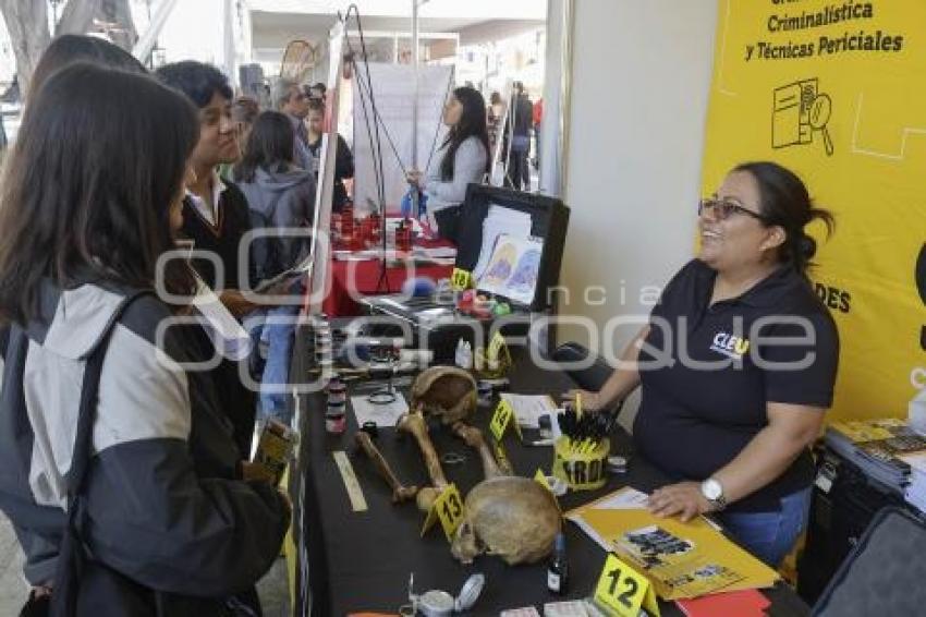 ENCUENTRO PROFESIONAL CON UNIVERSIDADES