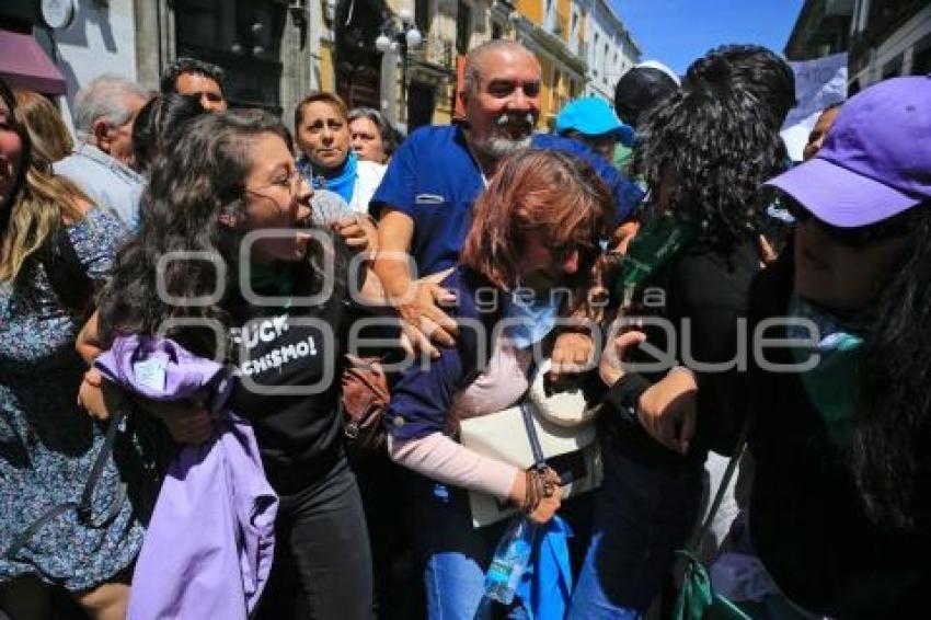 CONGRESO . DESPENALIZACIÓN DEL ABORTO